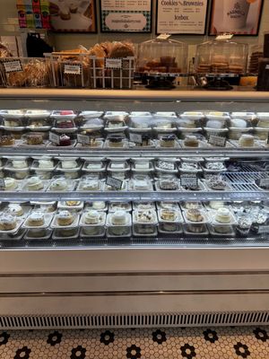 Magnolia Bakery - Moynihan Train Hall by null