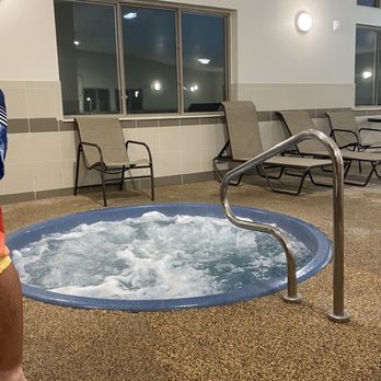 Comfort Inn & Suites - Hot tub indoor - Hotels Near Me - Custer, South Dakota