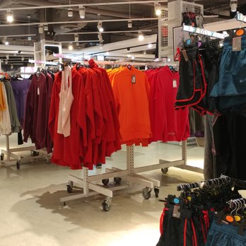 Primark - Primark in Boston's Downtown Crossing neighborhood - Women's Clothing Near Me - Boston, Massachusetts Primark - Primark in Boston's Downtown Crossing neighborhood - Women's Clothing Near Me - Boston, Massachusetts