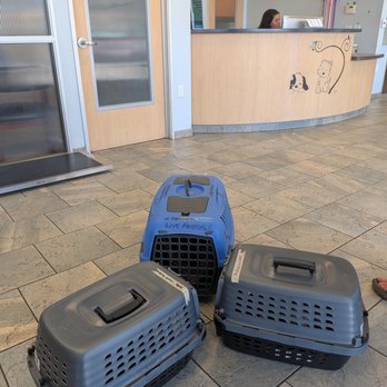 University Veterinary Center - Veterinarians Near Me - Anaheim, California