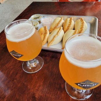 DelSur Empanadas - Nice beer selection - Food Trucks Near Me - Minnetonka, Minnesota