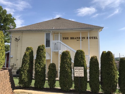 The Branson Hotel by null