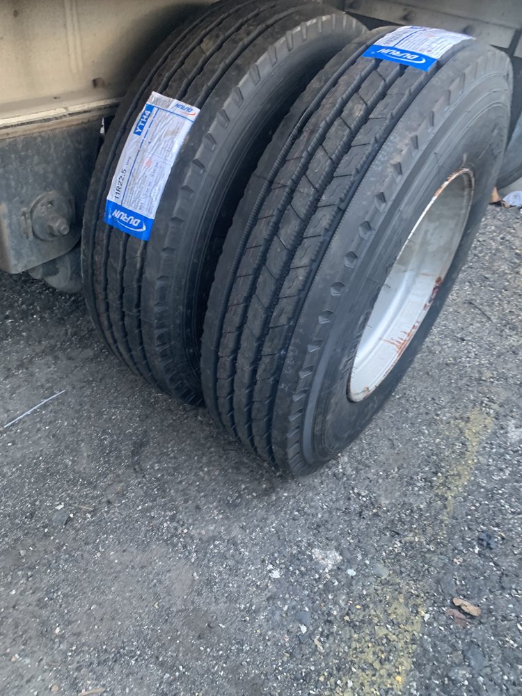 TRUCK & TIRE REPAIRS ROADSIDE ASSISTANCE ROAD SERVICE 24/7 Request a