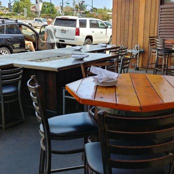 Solterra Winery & Kitchen - Wine Bars Near Me - Encinitas, California