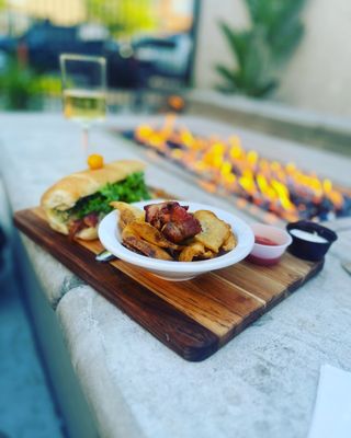 Black Sheep kitchen & Cocktails by null