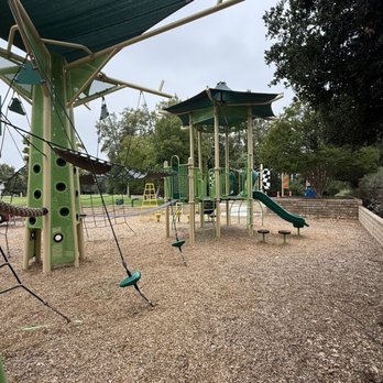 Walnut Grove Park - Lots of climbing for big kids - Parks Near Me - Thousand Oaks, California Walnut Grove Park - Lots of climbing for big kids - Parks Near Me - Thousand Oaks, California