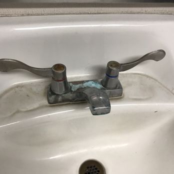 Walgreens - How in the world can you have clean hands washing it in this? - Cosmetics & Beauty Supply Near Me - Los Gatos, California Walgreens - How in the world can you have clean hands washing it in this? - Cosmetics & Beauty Supply Near Me - Los Gatos, California