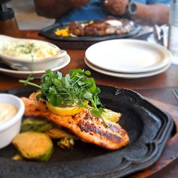 Aloha Steak House - Salmon and Steak - Steakhouses Near Me - Honolulu, Hawaii