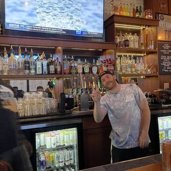Pete’s Pub - American Near Me - Milwaukee, Wisconsin Pete’s Pub - American Near Me - Milwaukee, Wisconsin