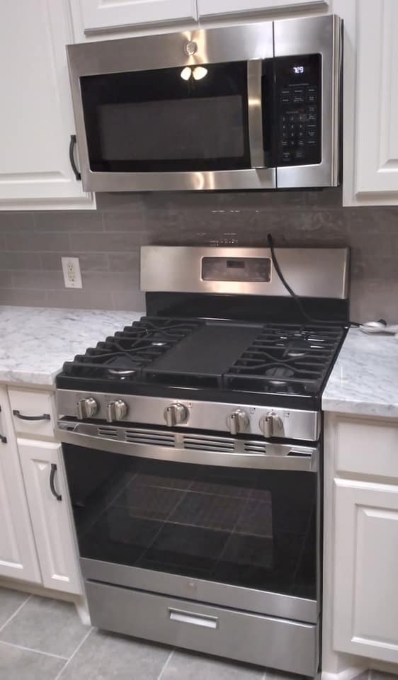 Slide of Besser Renovations