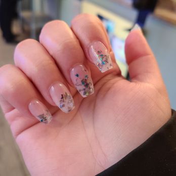 Sunset Nails - Gorgeous shell design - Nail Salons Near Me - San Francisco, California Sunset Nails - Gorgeous shell design - Nail Salons Near Me - San Francisco, California