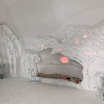 Hôtel de Glace - Bar area - Hotels Near Me - Quebec City, Quebec