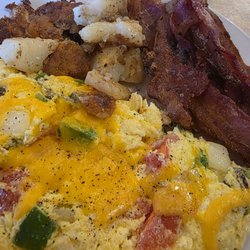 Pudge's Place - Vegetarian omelette with a side of bacon