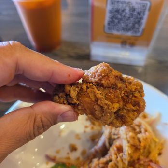 Pho de Nguyen - Nice and meaty crispy salt and pepper wings - Vietnamese Near Me - San Bruno, California