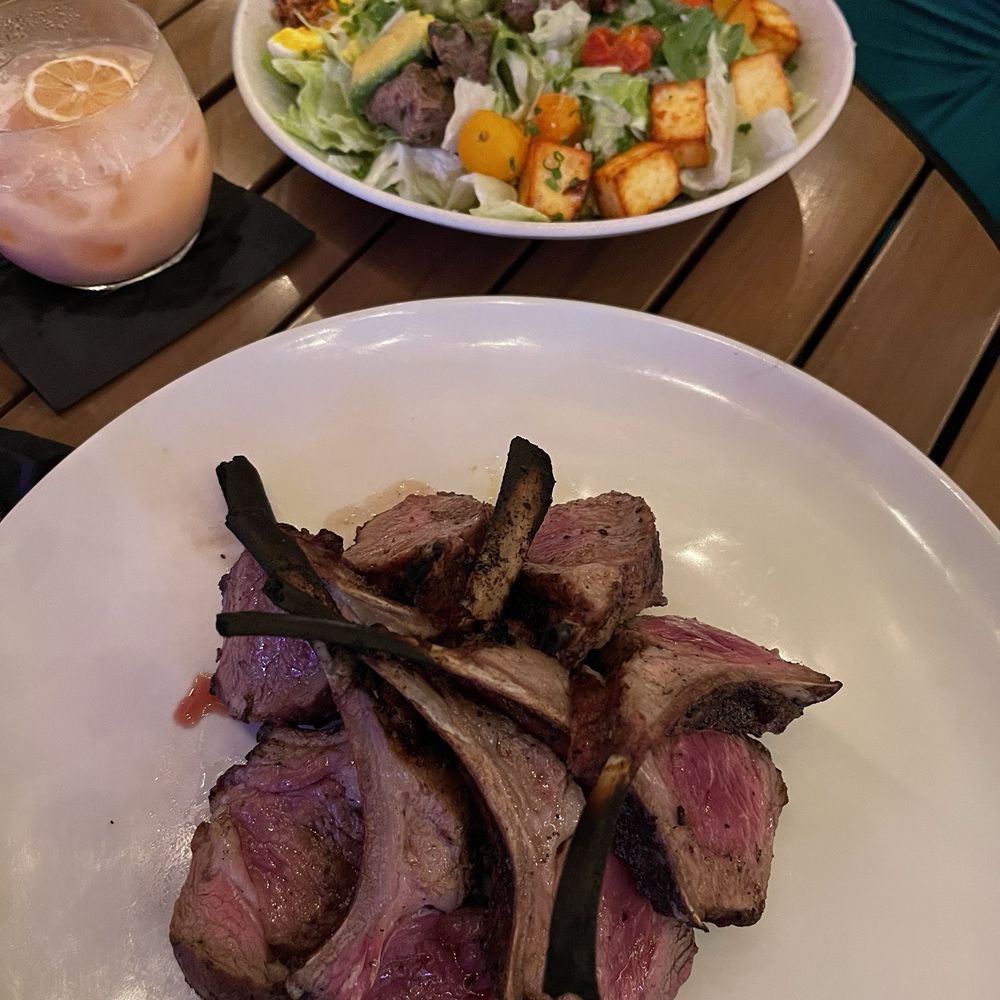 La Central by Mario Pagán - Coffee-rubbed lamb chops - New American Near Me - San Juan, Puerto Rico La Central by Mario Pagán - Coffee-rubbed lamb chops - New American Near Me - San Juan, Puerto Rico