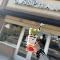 Gossip Tea Lounge - Strawberry Oat Milk Matcha