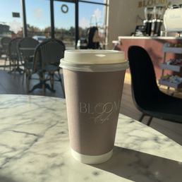 white mocha crunch (hot) white mocha crunch (hot)