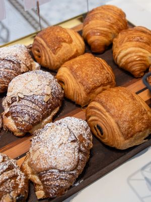 La Farine Pâtisserie et Café by null