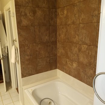 Miracle Method Surface Refinishing - Before - Refinishing Services Near Me - Oklahoma City, Oklahoma