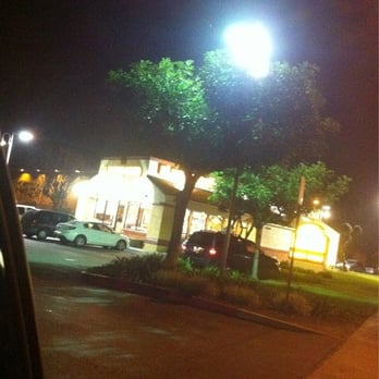 El Pollo Loco - Outdoor - Mexican Near Me - Pico Rivera, California