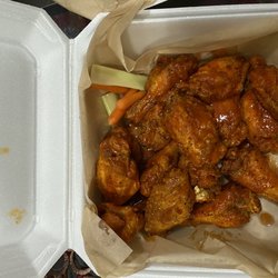 Sammy's American Grill - Hot lemon pepper wings