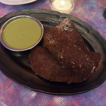 Li'l Deb's Oasis - Empanada de verde - Seafood Near Me - Hudson, New York