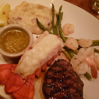 The Keg Steakhouse + Bar - Filet mignon with lobster tail, shrimp medley and garlic mash - Seafood Near Me - Pointe-Claire, Quebec The Keg Steakhouse + Bar - Filet mignon with lobster tail, shrimp medley and garlic mash - Seafood Near Me - Pointe-Claire, Quebec