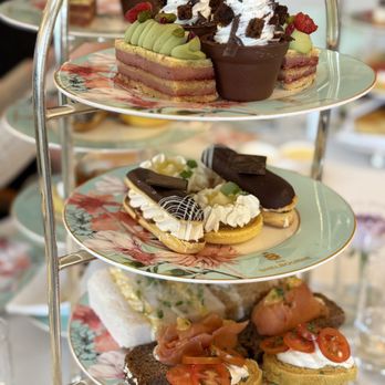The Shelbourne, Autograph Collection - Tea tower - Hotels Near Me - Dublin, D The Shelbourne, Autograph Collection - Tea tower - Hotels Near Me - Dublin, D