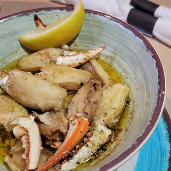 Austons on 98 - Seafood Near Me - Miramar Beach, Florida