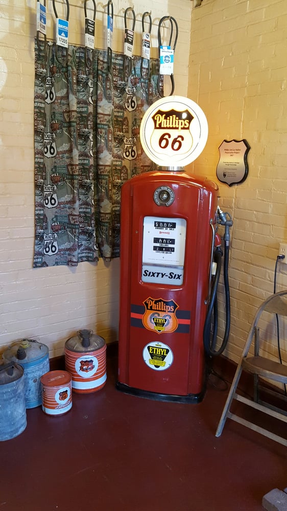 THE BAXTER SPRINGS 66 STATION CENTER 940 Military Ave, Baxter