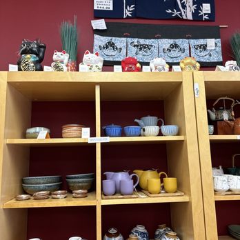 Asahi Imports - Cute dinnerware & tea pots/cups - International Grocery Near Me - Austin, Texas