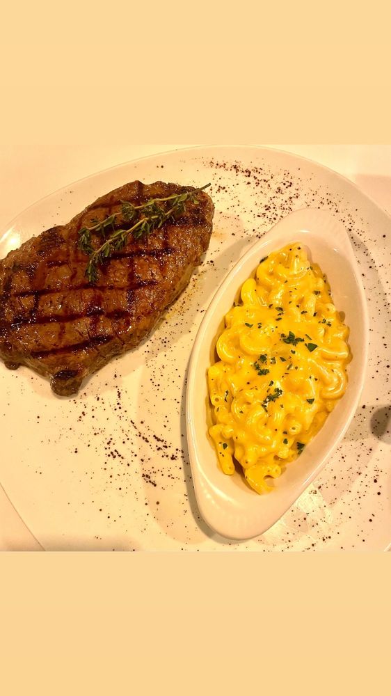 Adams Street Chophouse Logo