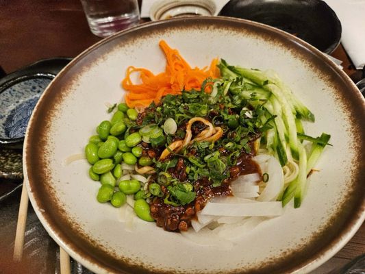 Yu's Noodle Shop by null