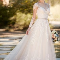Bliss Bridal Wedding & Gift - Essense of Australia D2145