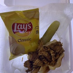 Village Smokehouse and Bakery - Pulled chicken sliders meal