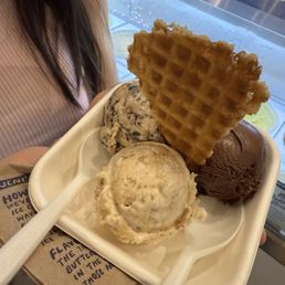 Darkest Chocolate, Miso Butterscotch Brownie, Caramel Apple Crumble Darkest Chocolate, Miso Butterscotch Brownie, Caramel Apple Crumble