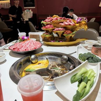 Qiao Lin Hotpot - Seattle - Golden cow, bok choy, broccoli - Hot Pot Near Me - Seattle, Washington Qiao Lin Hotpot - Seattle - Golden cow, bok choy, broccoli - Hot Pot Near Me - Seattle, Washington
