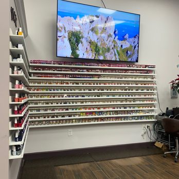 De Luxe Nails Lounge - They have a wide selection of nail colors to select from. - Nail Salons Near Me - Alexandria, Virginia De Luxe Nails Lounge - They have a wide selection of nail colors to select from. - Nail Salons Near Me - Alexandria, Virginia