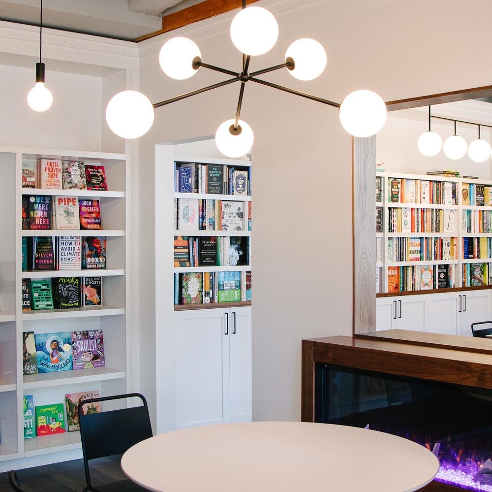 Fuel Coffee & Books, Seattle Roadtrippers