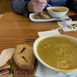 Kilkenny Design Centre - Soups and bread!