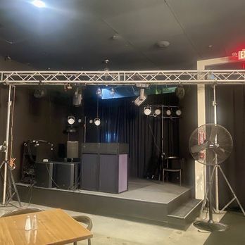 Pacifico’s Sushi-Mex - Stage for live music I presume - Sushi Bars Near Me - Oxnard, California