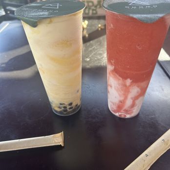 OMOMO Tea Shoppe - Mango Tornado with boba (left) & Strawberry Tornado (right) - Coffee & Tea Near Me - Irvine, California