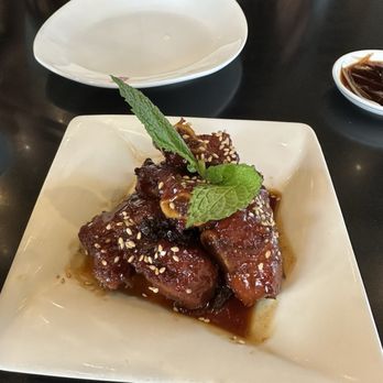 Din Tai Fung - Sweet & Sour Pork Baby Back Ribs - Taiwanese Near Me - Seattle, Washington Din Tai Fung - Sweet & Sour Pork Baby Back Ribs - Taiwanese Near Me - Seattle, Washington