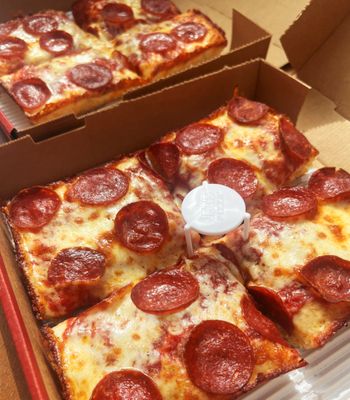 Jet's Pizza by null