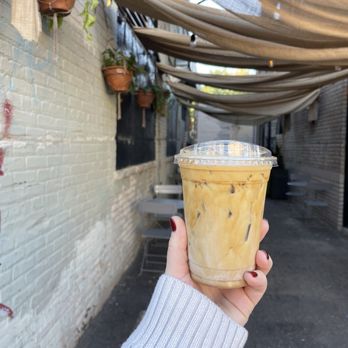 Wee Claddagh Coffee - Fall special brown sugar cinnamon latte - Desserts Near Me - Saint Paul, Minnesota