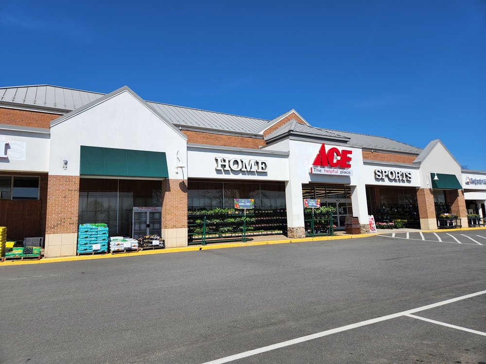 COSTELLO’S ACE HARDWARE OF WARRENTON Updated October 2024 12 Photos 251 W Lee Hwy