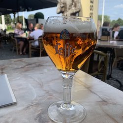 Shoko - Heerlijke blonde Leffe