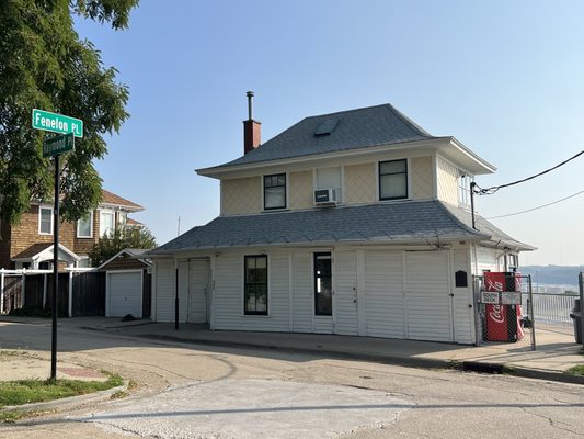 Fenelon Place Elevator Company by null