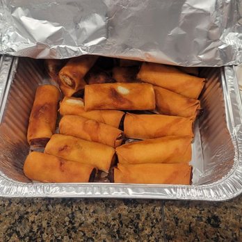 Max's Restaurant - Seattle - Vegetable Lumpia - Filipino Near Me - Tukwila, Washington