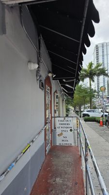Enriqueta's Sandwich Shop by null